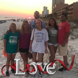 Meet your Posher, Lacey